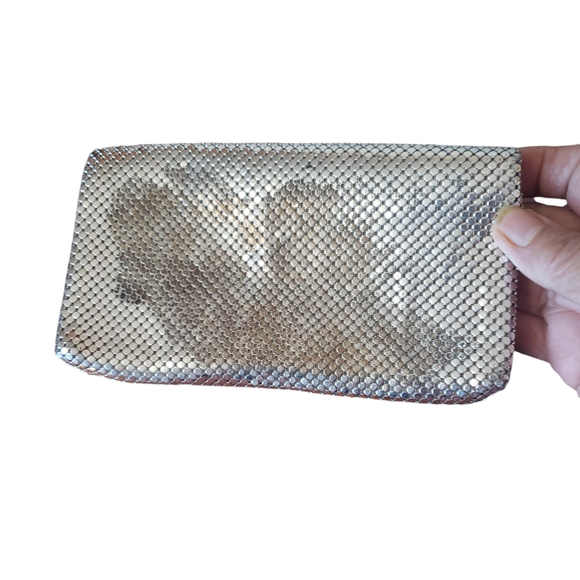 Vintage "Mesh Whiting & Davis Co. Bags" label, Indicating a U.S. made Mesh Purse - Picture 3 of 14